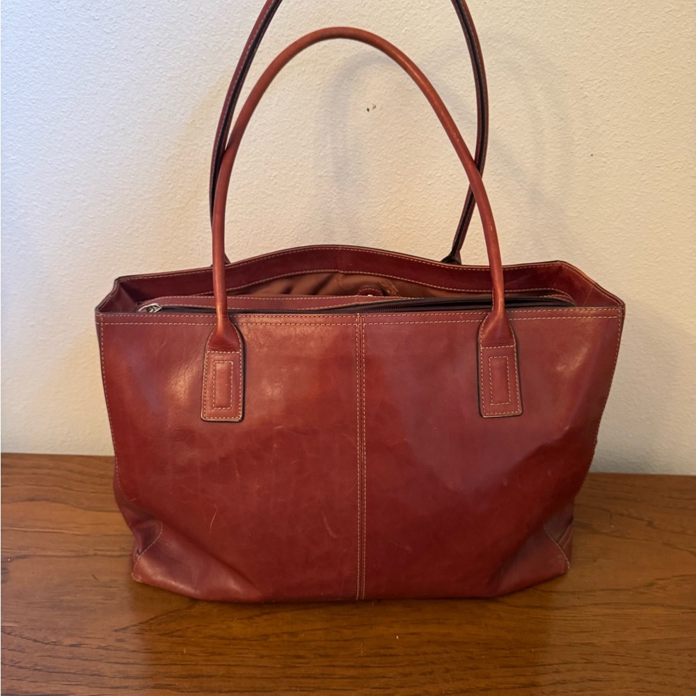 Fossil Red Leather Satchel with Classic Silhouette